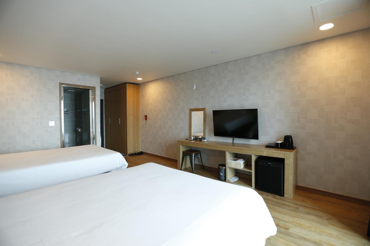 סאוגוויפו Hotel52 מראה חיצוני תמונה